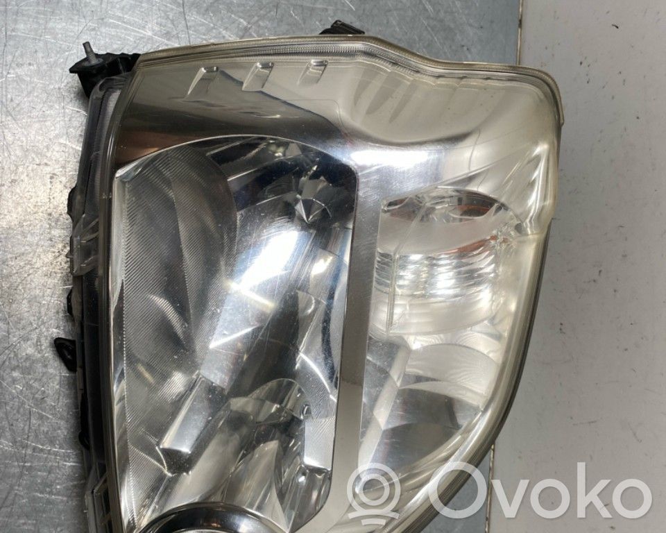 Nissan X-Trail T31 Передняя фара