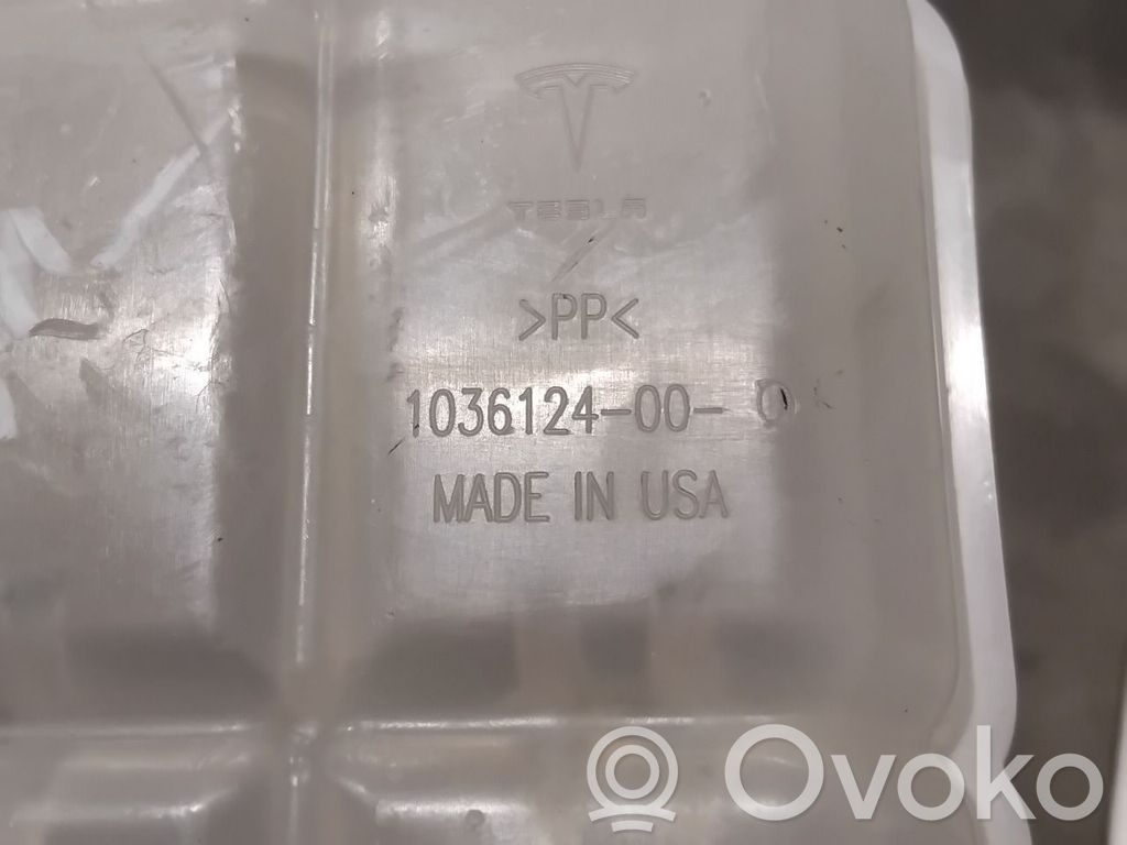 Tesla Model S Kuro išsiplėtimo bakelis 
