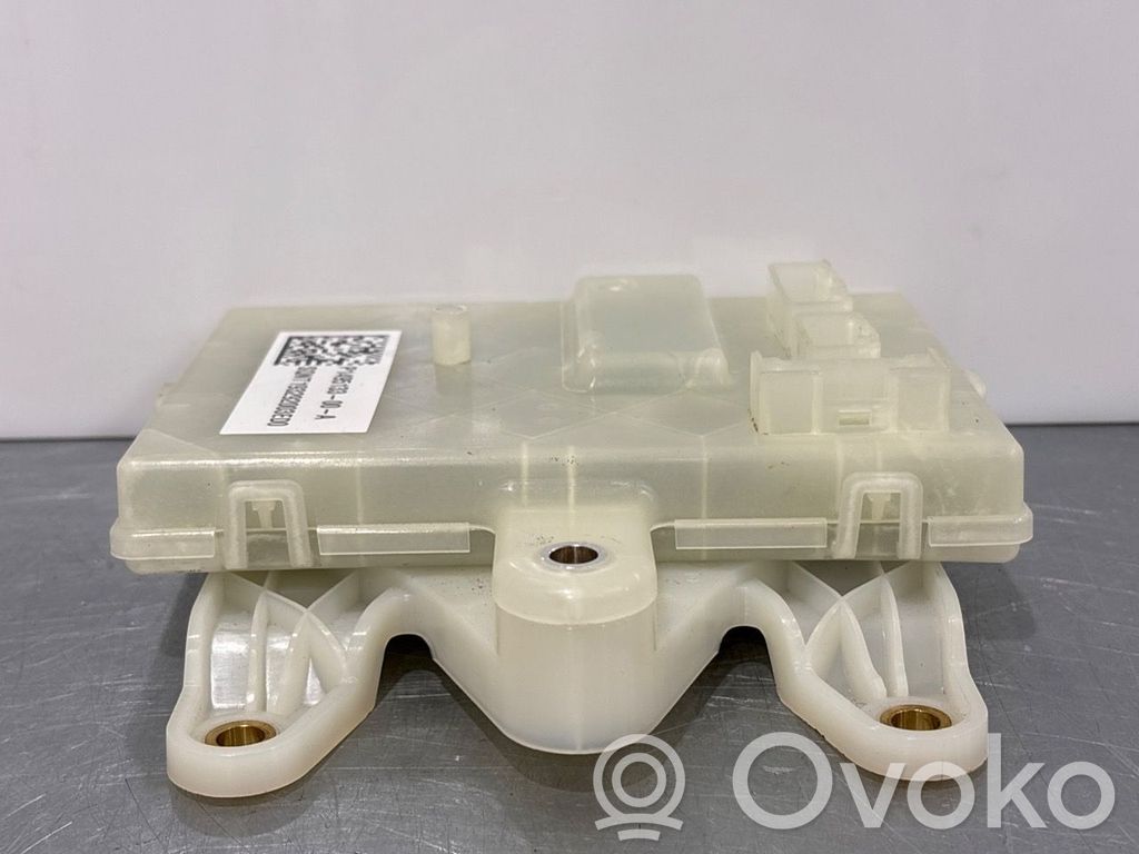 Tesla Model S Muut ohjainlaitteet/moduulit 