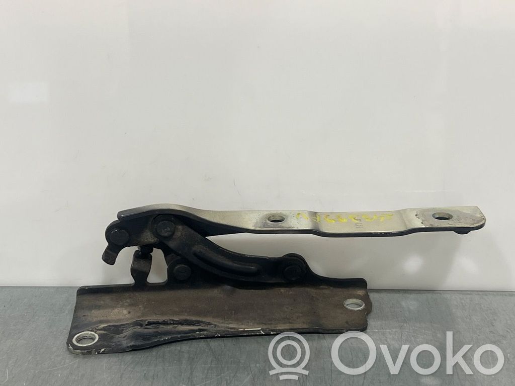 Engine bonnet/hood hinges   79110D4010,79110D4010