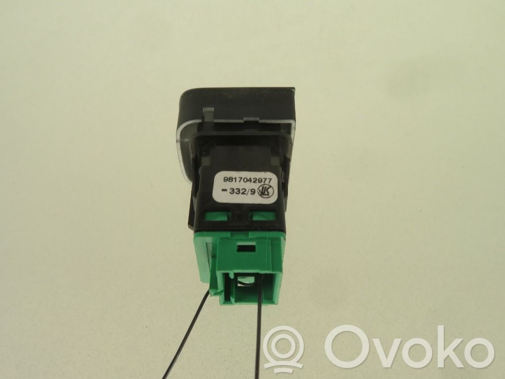 Peugeot Partner III Other switches/knobs/shifts