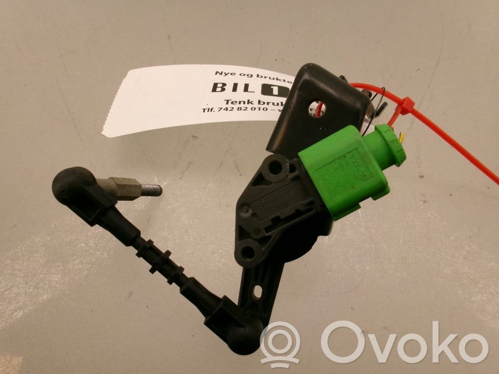 Audi e-tron Air suspension front height level sensor 