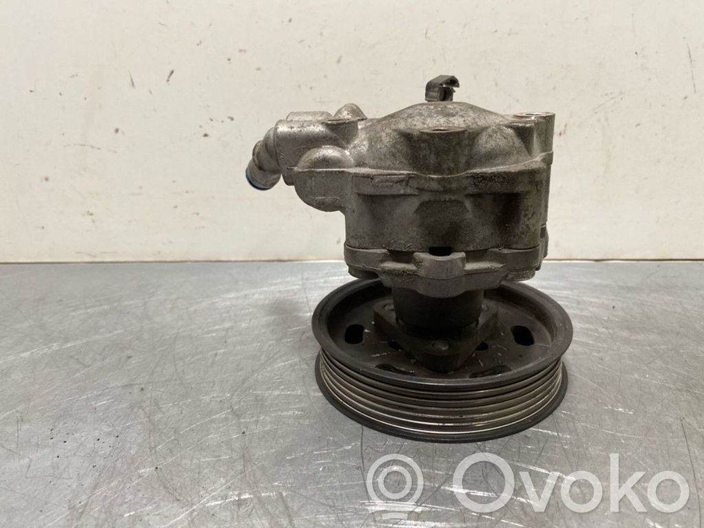 Audi A4 S4 B8 8K Ohjaustehostimen pumppu