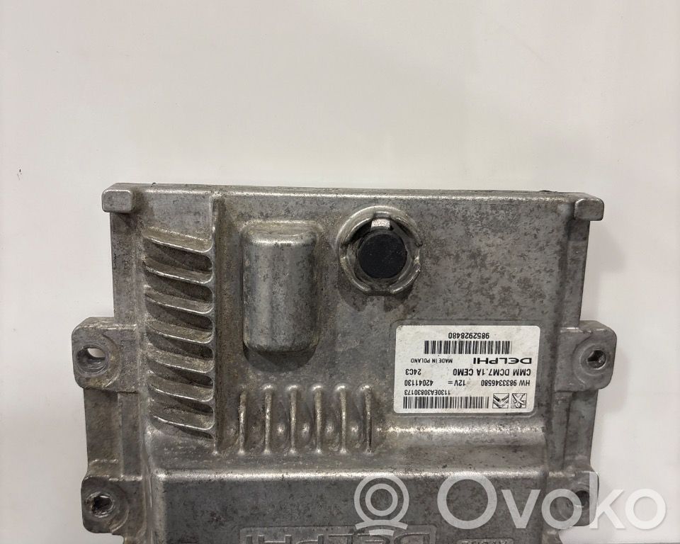 Opel Vivaro Unitate control motor/modul ECU 