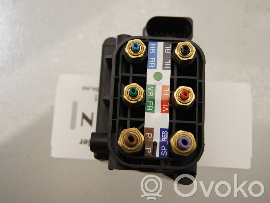 Audi A6 S6 C7 4G Ilmajousituksen kompressoripumppu