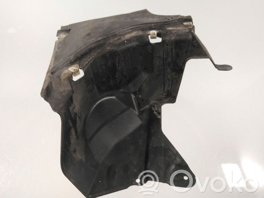 BMW 5 G30 G31 G38 Protezione anti spruzzi/sottoscocca del motore
