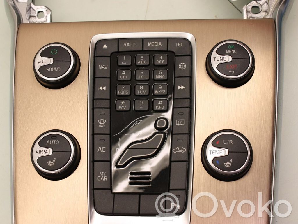 Volvo V40 Keskikonsoli