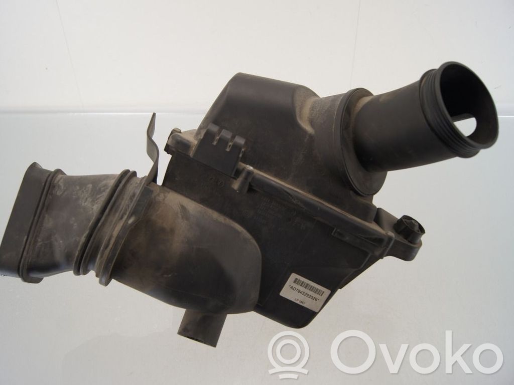 BMW 6 F12 F13 Ilmansuodattimen kotelo