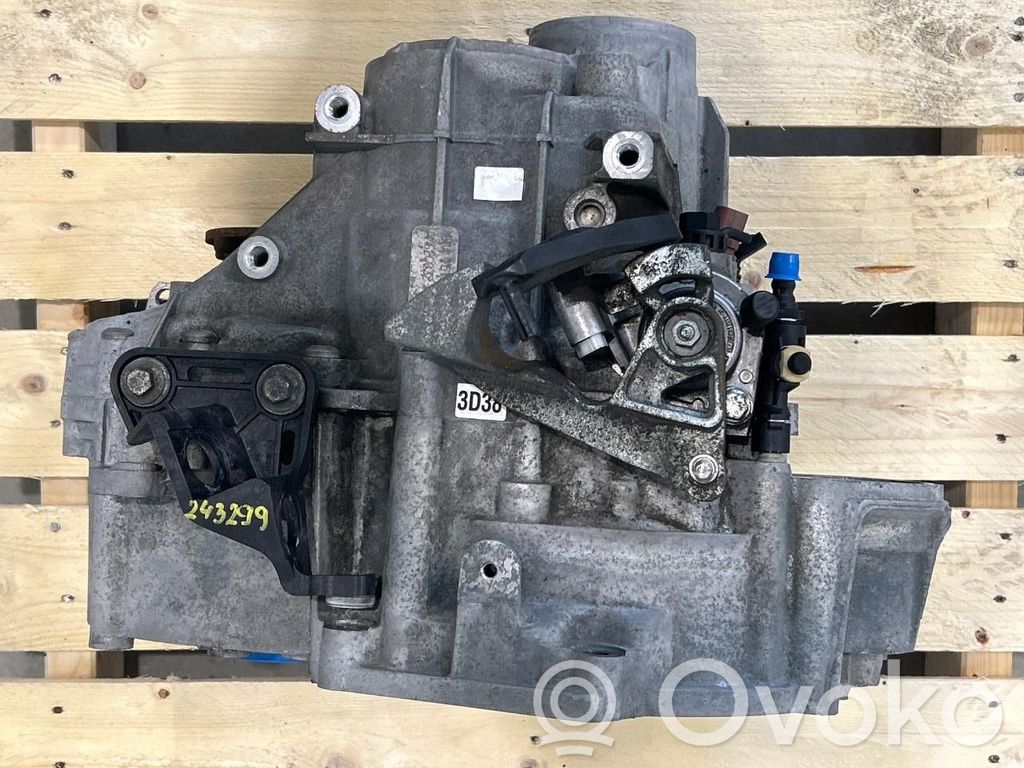 Volkswagen Caddy Mehāniska 6 ātrumu pārnesumkārba 