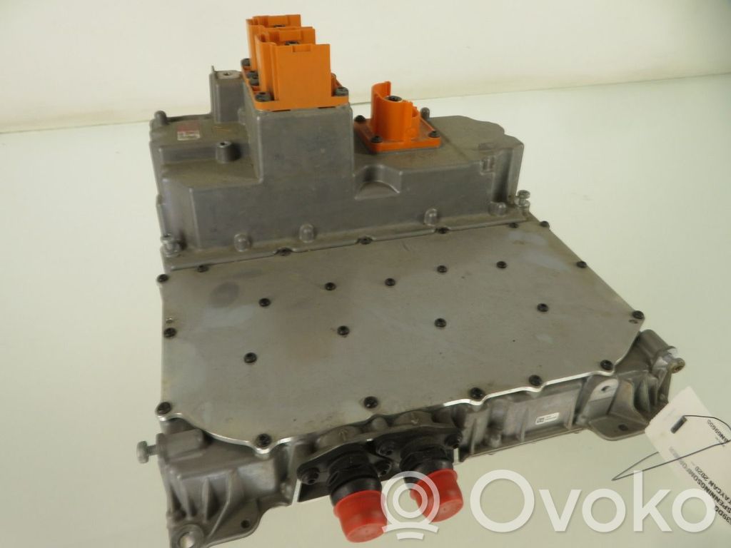 Porsche Taycan 9J1 Convertisseur / inversion de tension inverseur 