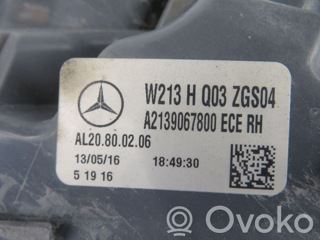 Mercedes-Benz E W213 Galinis žibintas kėbule