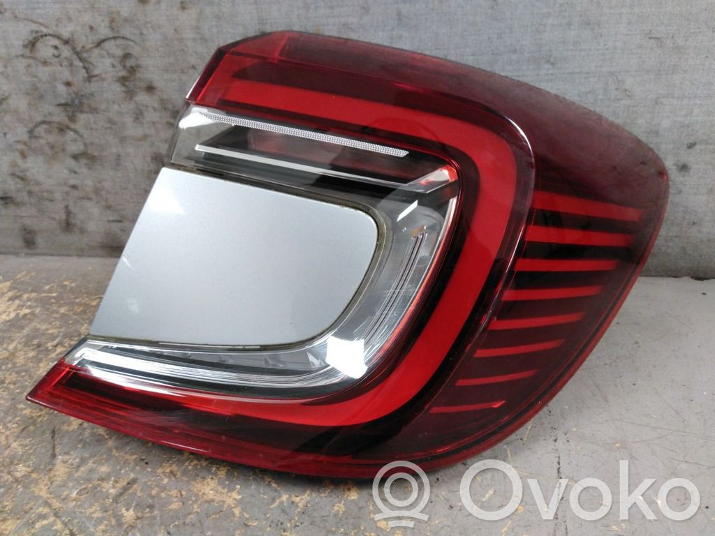 Renault Captur II Feux arrière / postérieurs 