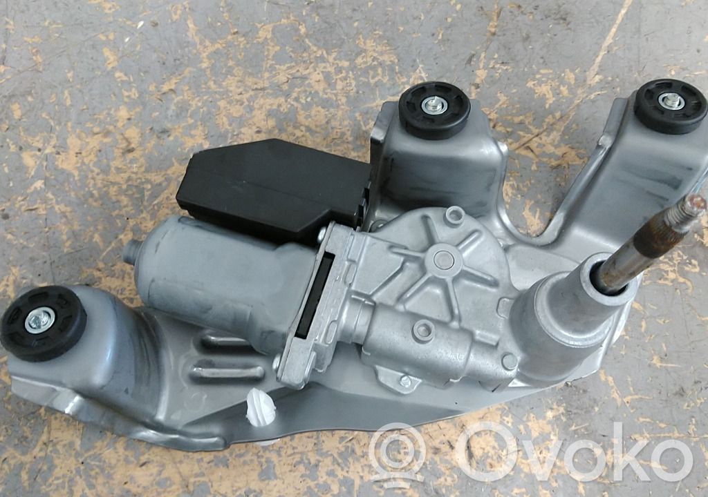 Toyota Auris E180 Takalasinpyyhkimen moottori 