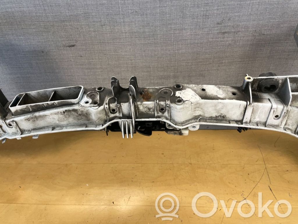 Ford Focus Support de radiateur sur cadre face avant 