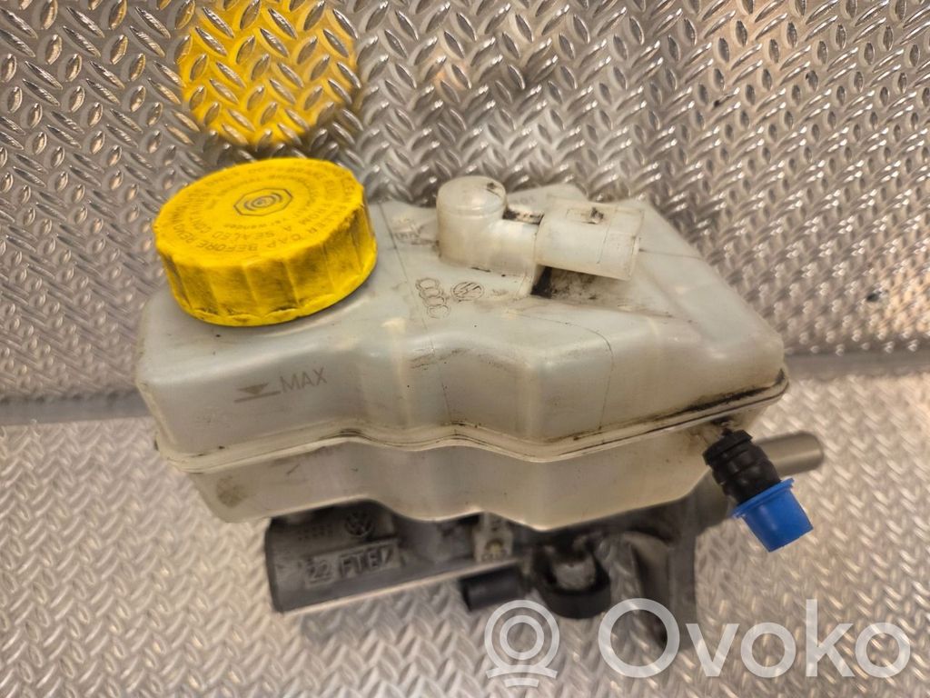 Volkswagen Polo V 6R Maître-cylindre de frein