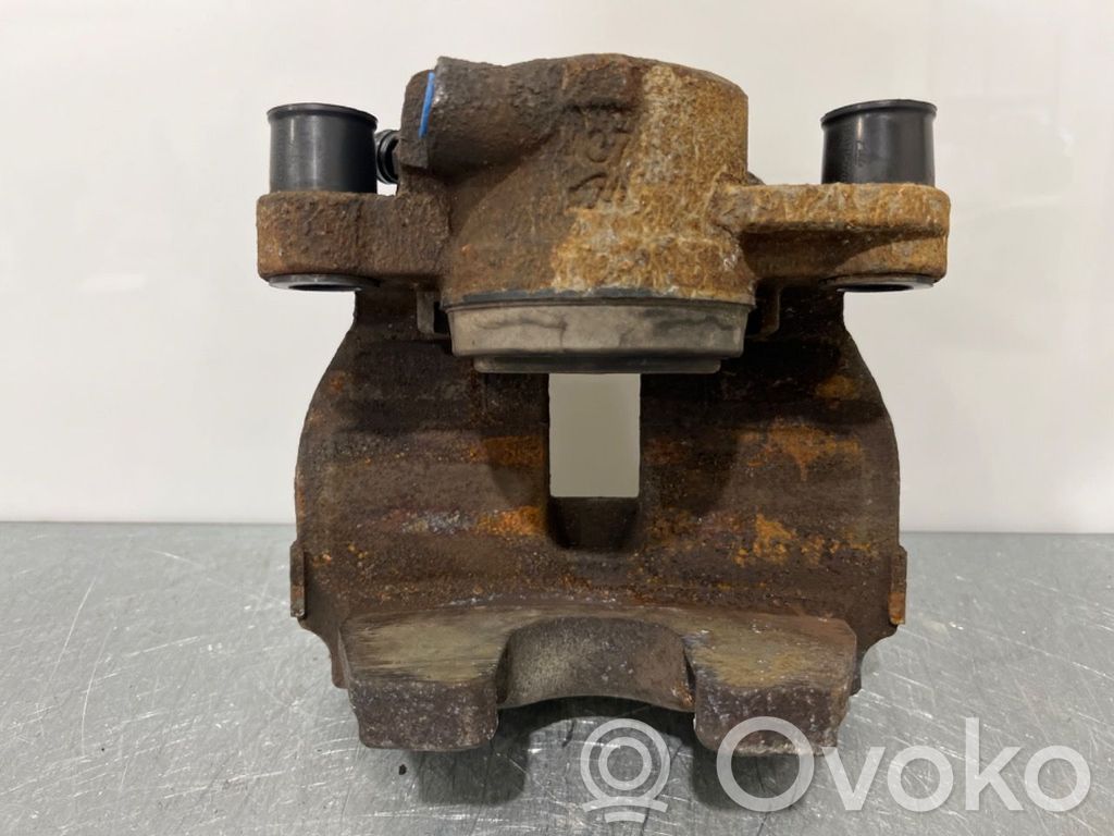 Volvo XC40 Etujarrusatula 