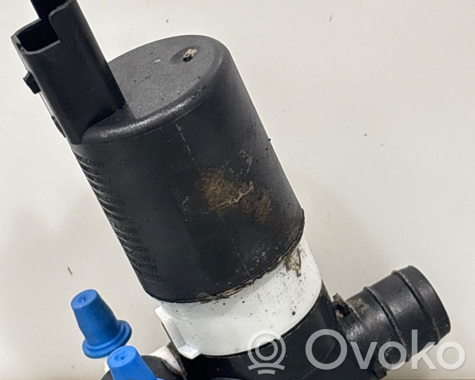 Peugeot Partner Tuulilasi tuulilasinpesimen pumppu