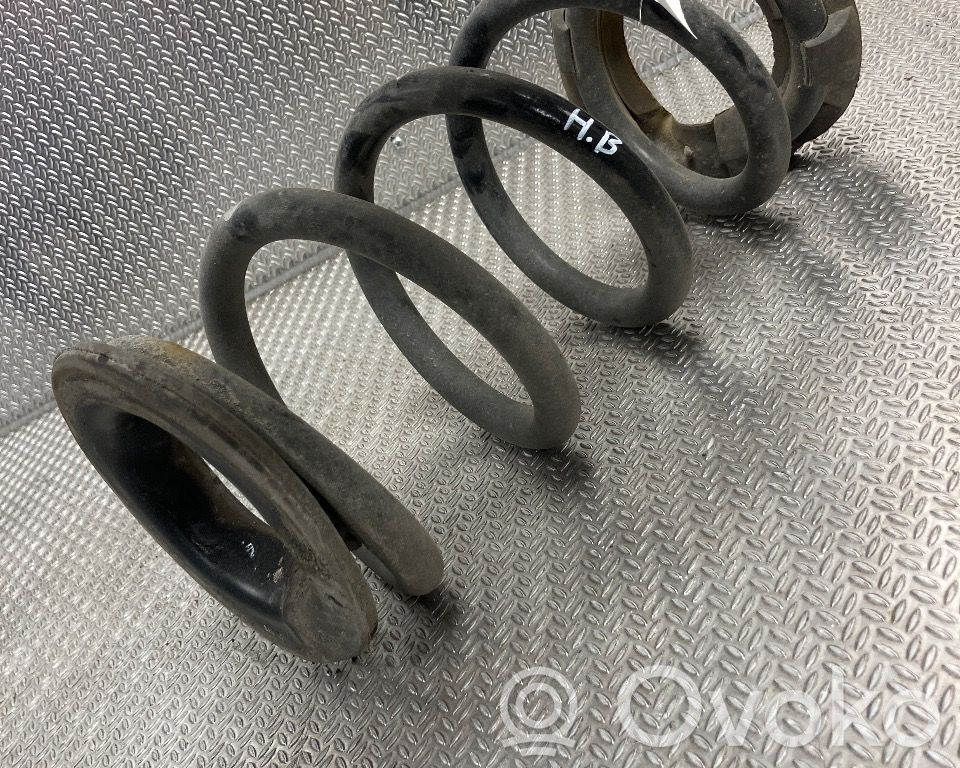 Tesla Model 3 Podkładka / Gniazdo sprężyny tylnej