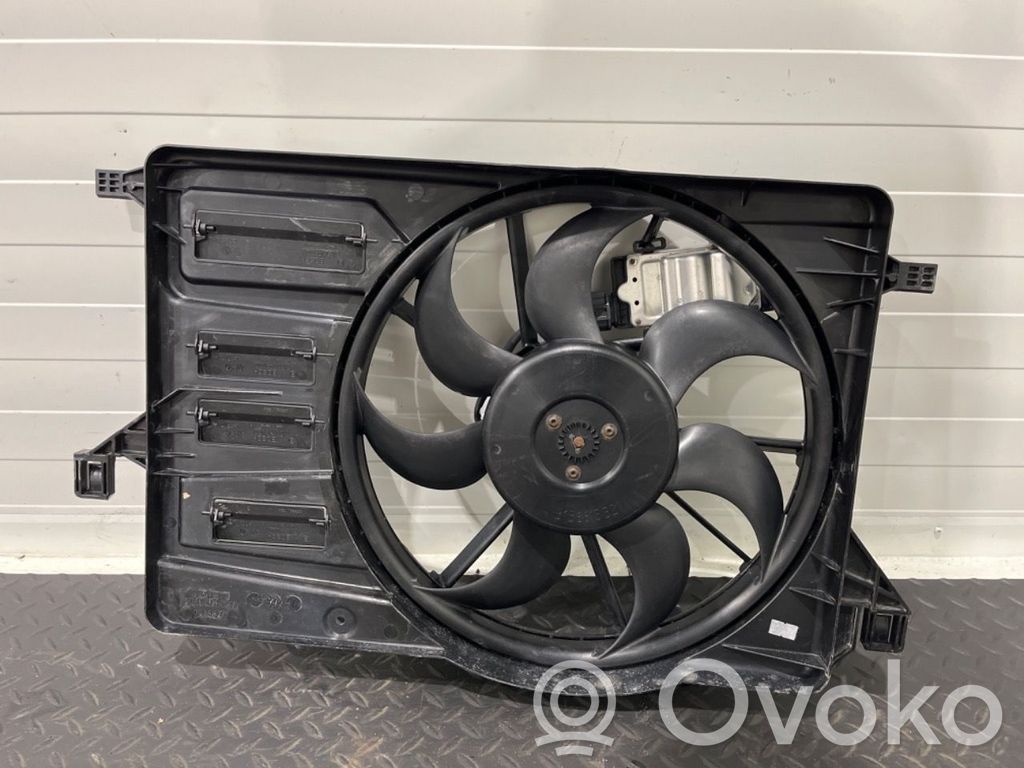 Mazda 5 Jäähdyttimen jäähdytinpuhaltimen suojus 