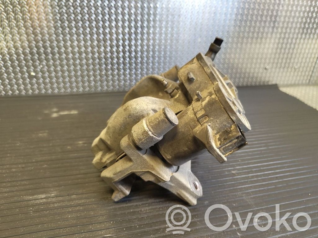 Volvo XC40 Pinza del freno posteriore