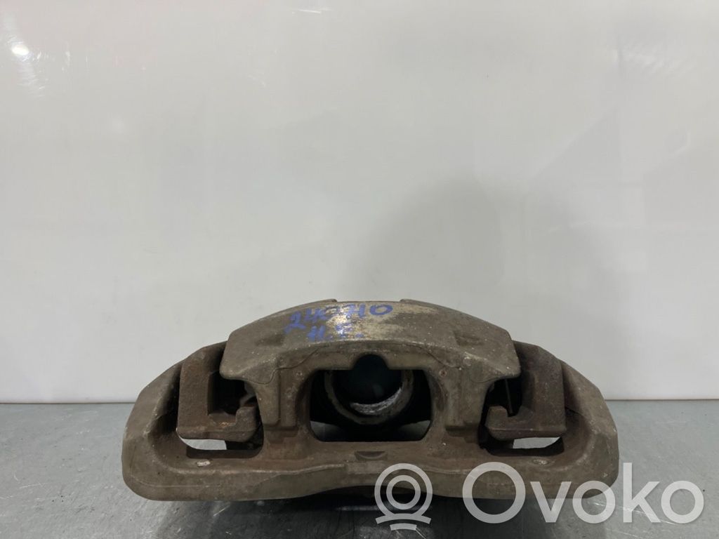 BMW 5 E60 E61 Передний суппорт