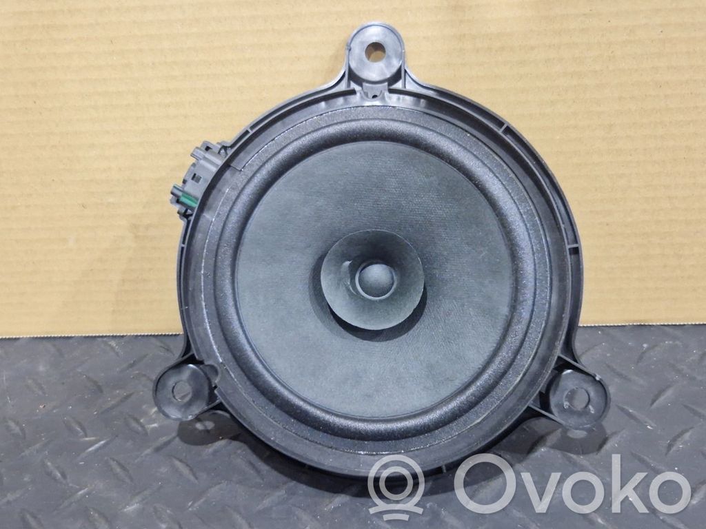 Mazda 2 Altavoz de la puerta delantera