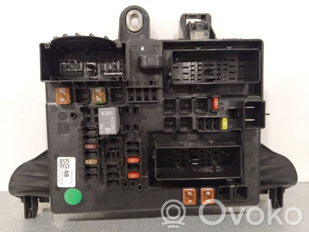 Opel Insignia A Fuse box set