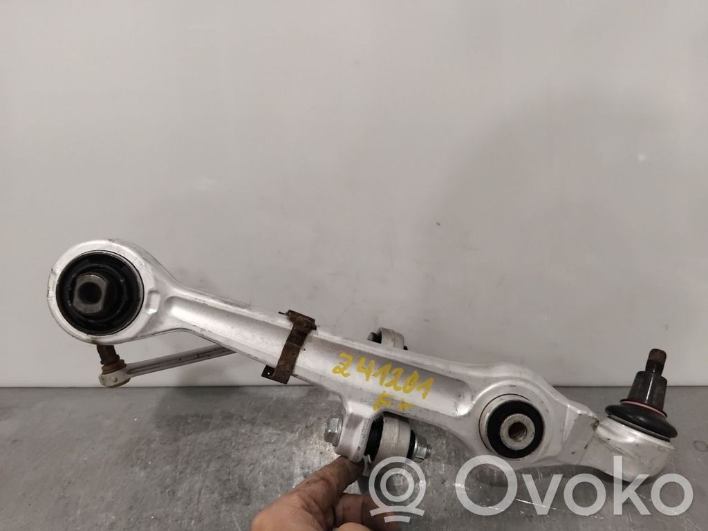 Audi A8 S8 D2 4D Wahacz przedni