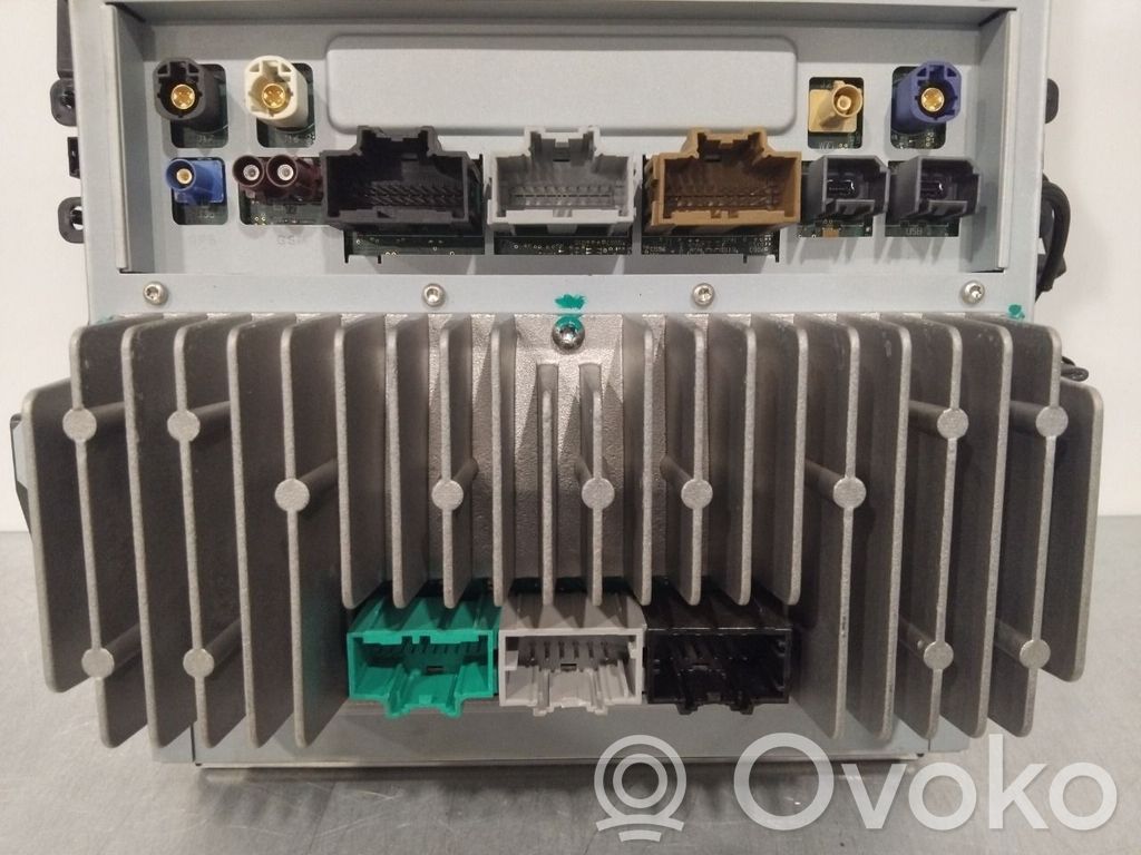 Tesla Model S Controllo multimediale autoradio