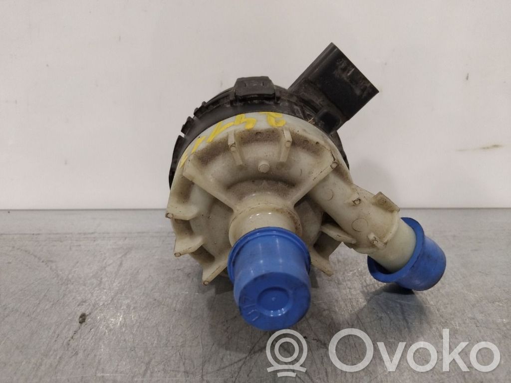 Toyota RAV 4 (XA50) Webasto pompe de circulation d'eau