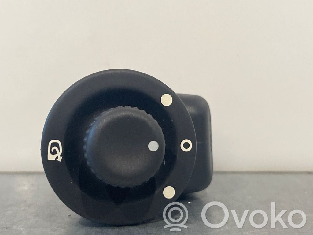 Renault Zoe Wing mirror switch