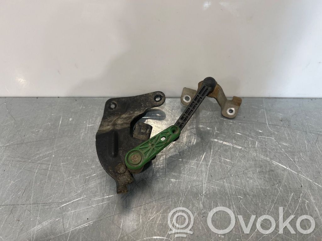 Skoda Octavia Mk3 (5E) Czujnik poziomu zawieszenia pneumatycznego osi przedniej 