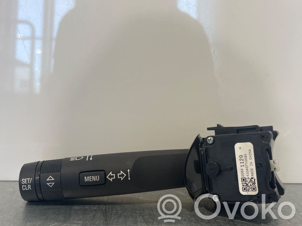Opel Corsa E Citu veidu slēdži / pogas / pārslēdzēji 