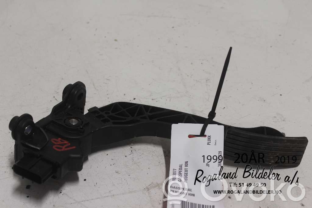 Peugeot iOn Pedal del acelerador