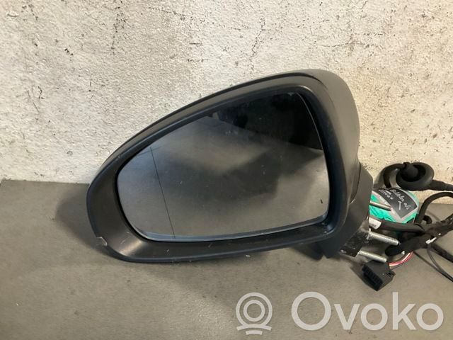 Audi A1 Elektryczne lusterko boczne drzwi przednich 
