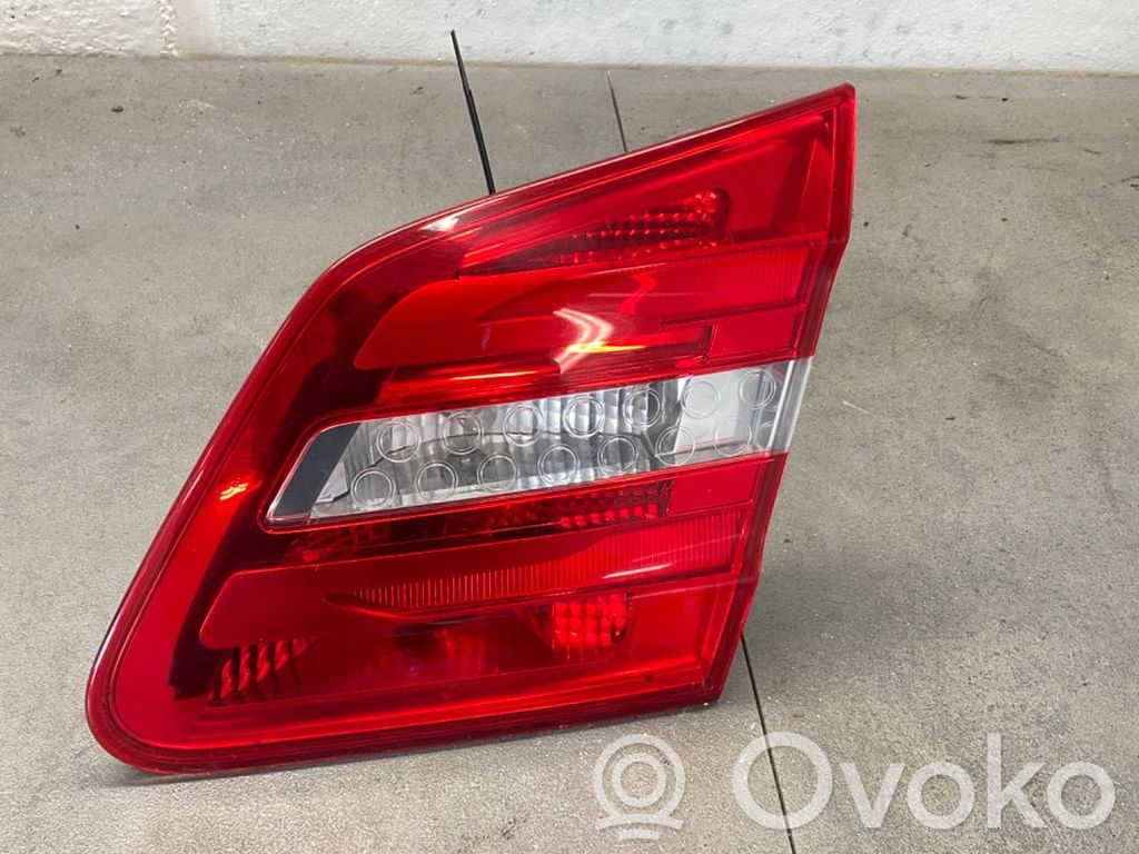 Mercedes-Benz B W246 W242 Lampă spate în caroserie