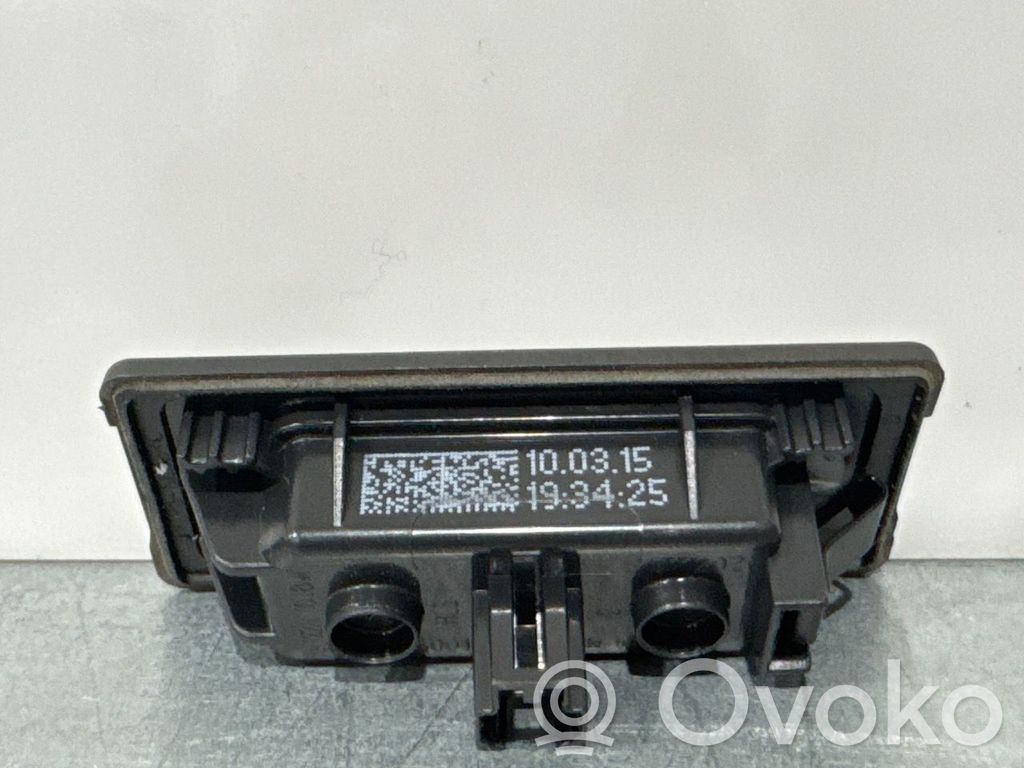 Volkswagen Touran II Éclairage de plaque d'immatriculation