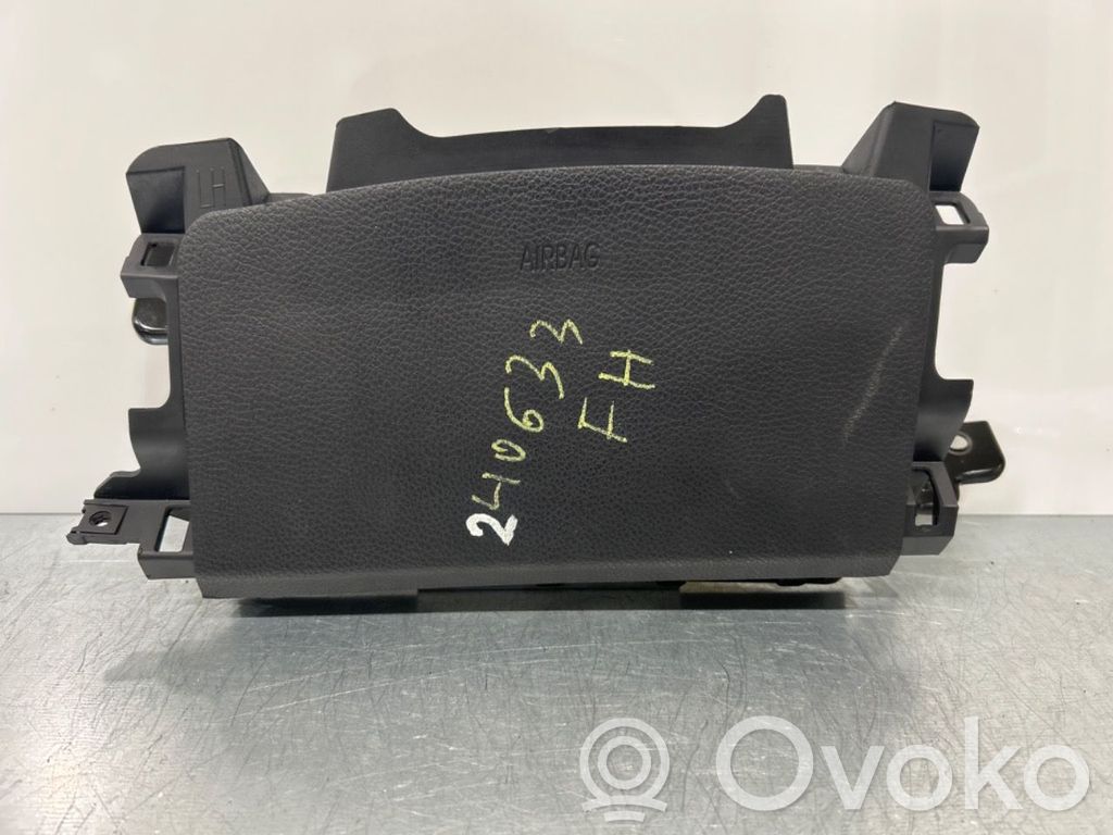 Hyundai i40 Knee airbag 