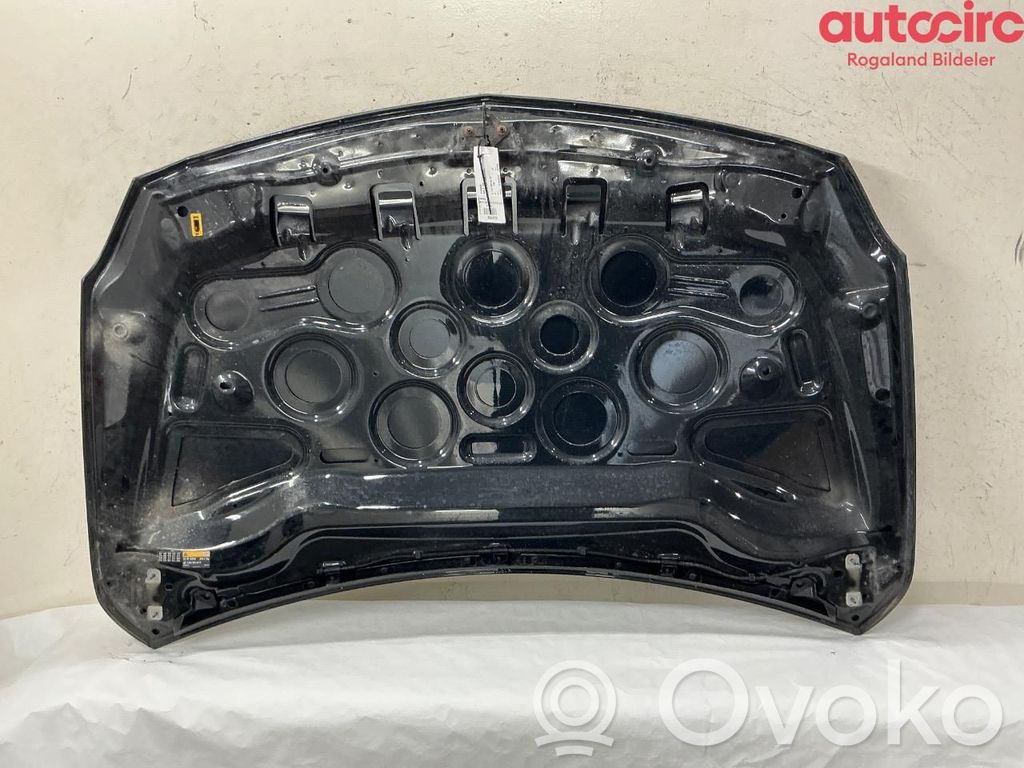 Mercedes-Benz A W176 Capotă motor