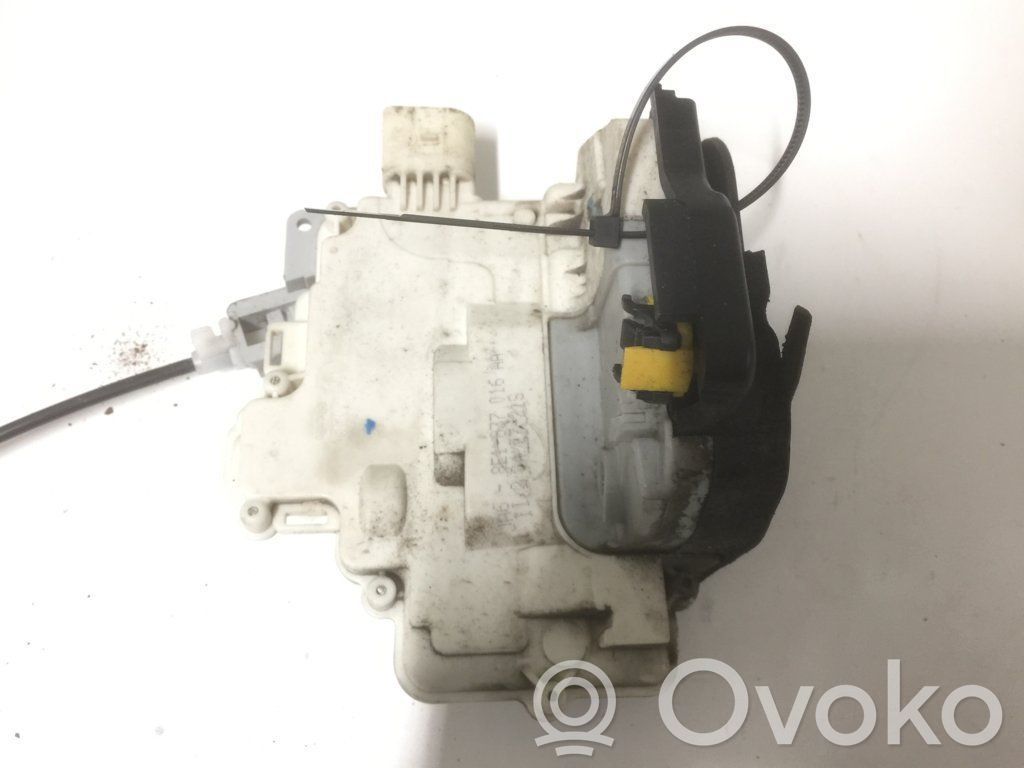 Audi A4 S4 B7 8E 8H Zamek drzwi przednich 