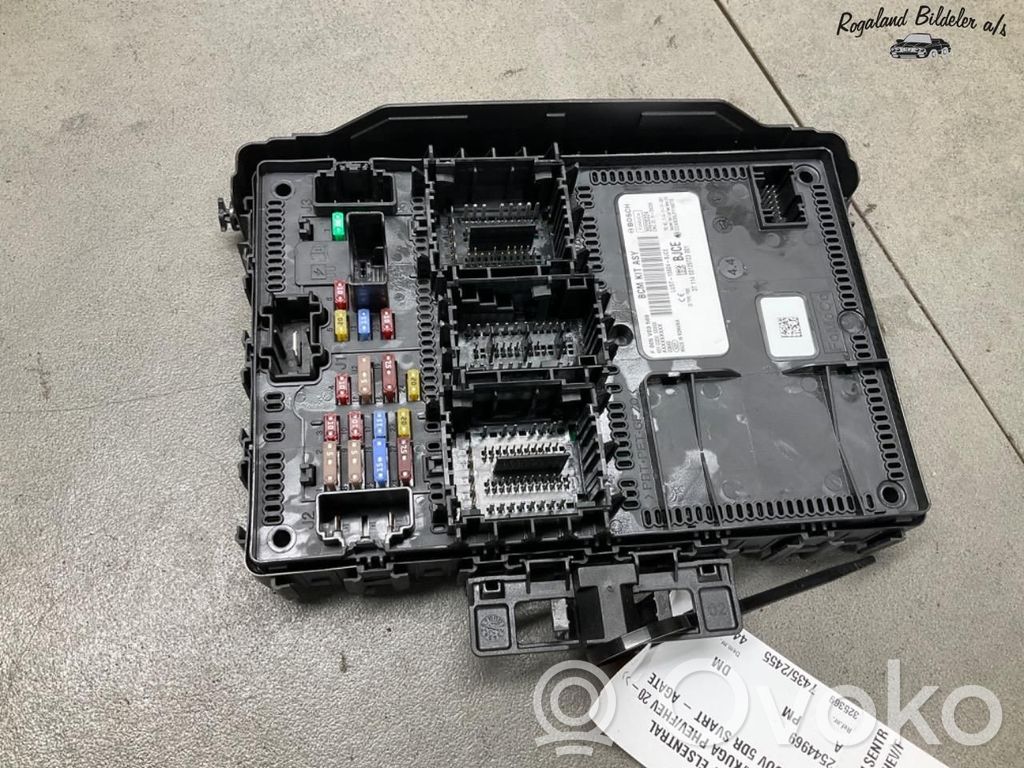 Ford Kuga III Sicherungskasten komplett 