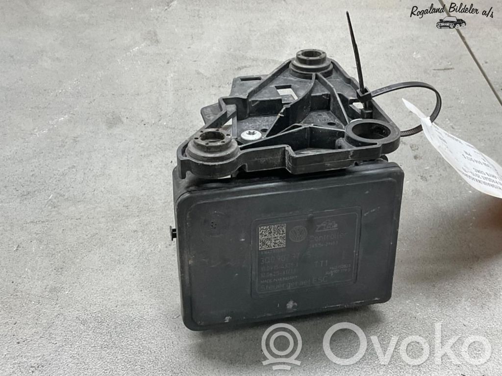 Volkswagen PASSAT B8 Pompă ABS 
