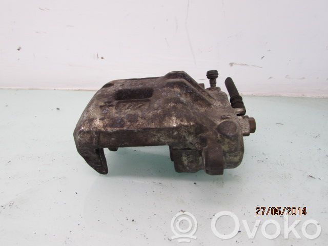 Subaru Forester SF Bremssattel vorne