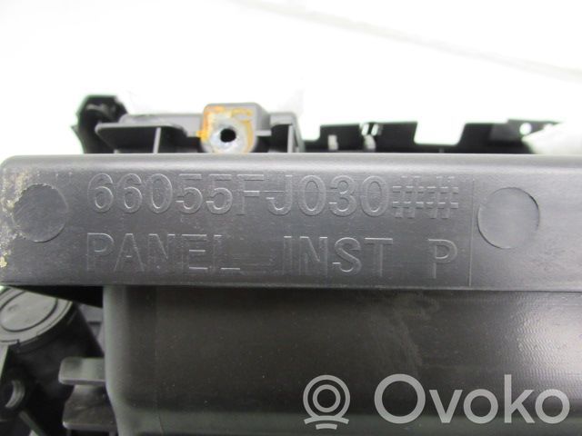 Subaru Forester SJ Boite à gants 