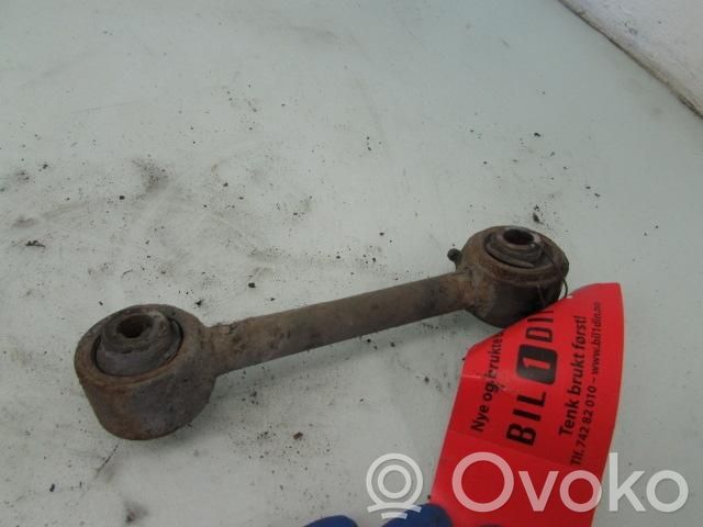 Mitsubishi Outlander Brazo de suspensión trasero