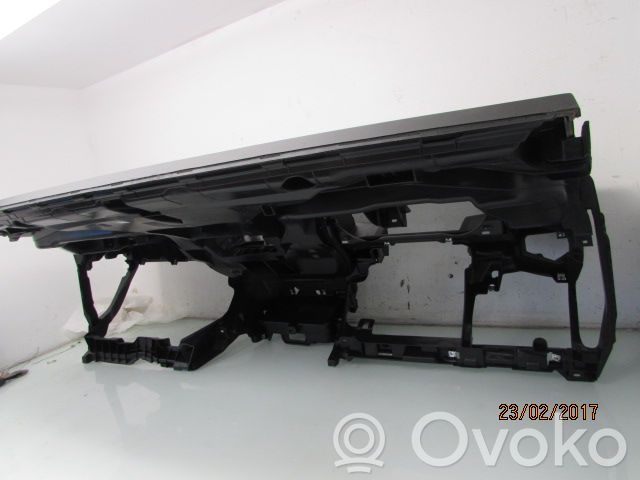 Volkswagen Golf Sportsvan Panelė 