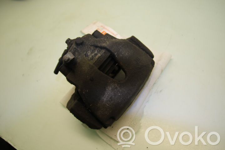 Opel Zafira B Zacisk hamulcowy przedni 