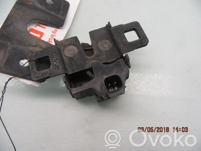 Land Rover Discovery 4 - LR4 Engine bonnet/hood lock/catch
