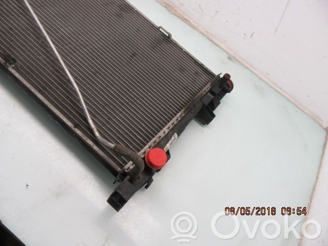 Mercedes-Benz B W245 Radiateur de refroidissement 