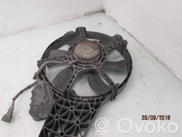 Nissan Pathfinder R51 Suport ventilator radiator